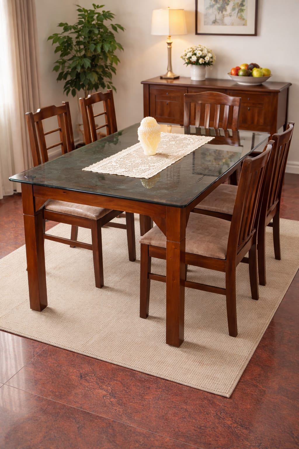 4 SEATER GLASS TOP WITH BEIGE CHAIRS